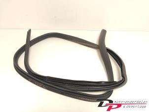 Begagnade Dörrtätning, 4-dörrars, höger bak Ford Focus 3 Wagon 1.0 Ti-VCT EcoBoost 12V 125 Pris € 15,00 Marginaltabell erbjuds av DP Auto-onderdelen & Demontage