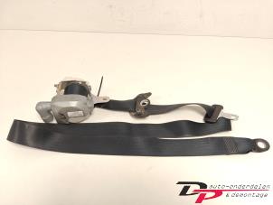 Gebruikte Veiligheidsgordel links-voor Citroen C1 1.0 12V Prijs € 19,95 Margeregeling aangeboden door DP Auto-onderdelen & Demontage