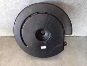 Begagnade Bashögtalare Ford Focus 4 Wagon 1.0 EcoBoost 12V Hybrid 125 Pris € 90,00 Marginaltabell erbjuds av Uittenbogaard onderdelen BV