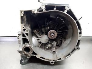 Gebruikte Versnellingsbak Ford Fiesta 6 (JA8) 1.0 SCI 12V 80 Prijs € 350,00 Margeregeling aangeboden door Uittenbogaard onderdelen BV