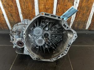 Gereviseerde Versnellingsbak Renault Trafic (1EL) 1.6 dCi 145 Twin Turbo Prijs € 1.331,00 Inclusief btw aangeboden door Uittenbogaard onderdelen BV