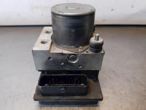 Begagnade ABS-pump Opel Corsa D 1.3 CDTi 16V ecoFLEX Pris € 350,00 Marginaltabell erbjuds av Uittenbogaard onderdelen BV