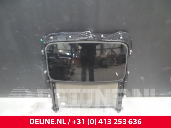 Skjutbart tak från en Volvo V70 (BW) 2.4 D5 20V AWD 2009