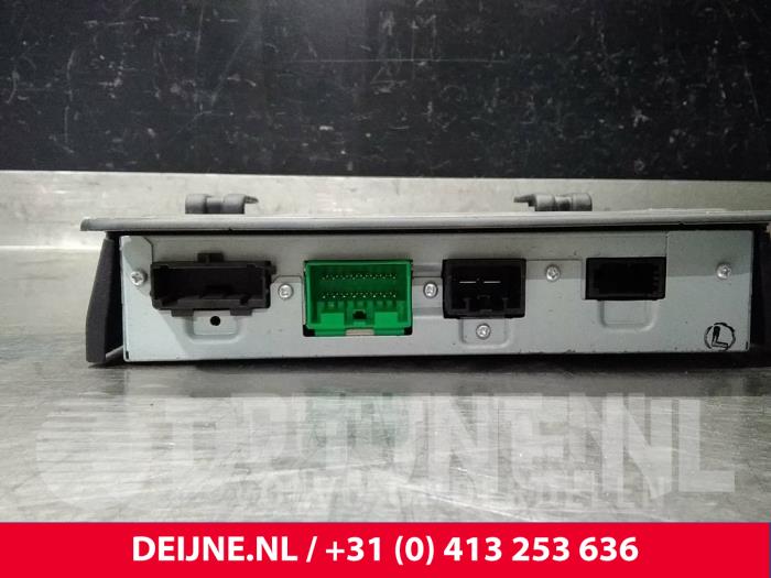 Radio amplifier Volvo V70 2.0 D3 20V - 31350323AA VOLVO