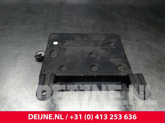 Radio amplifier Volvo V70 2.0 D3 20V - 31350323AA VOLVO