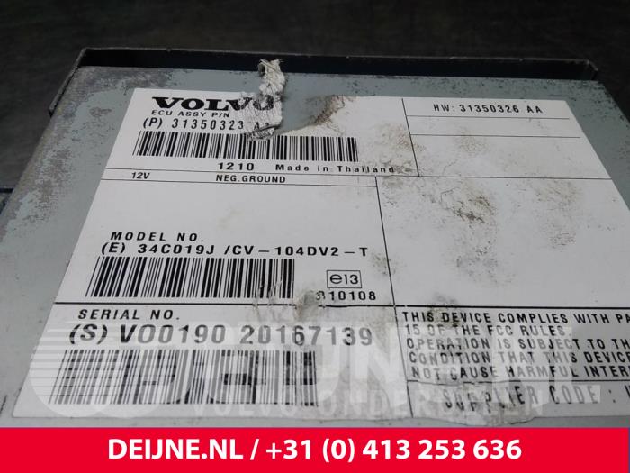 Radio amplifier Volvo V70 2.0 D3 20V - 31350323AA VOLVO