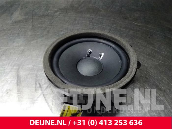 Högtalare från en Volvo XC60 I (DZ) 2.0 DRIVe 20V 2011