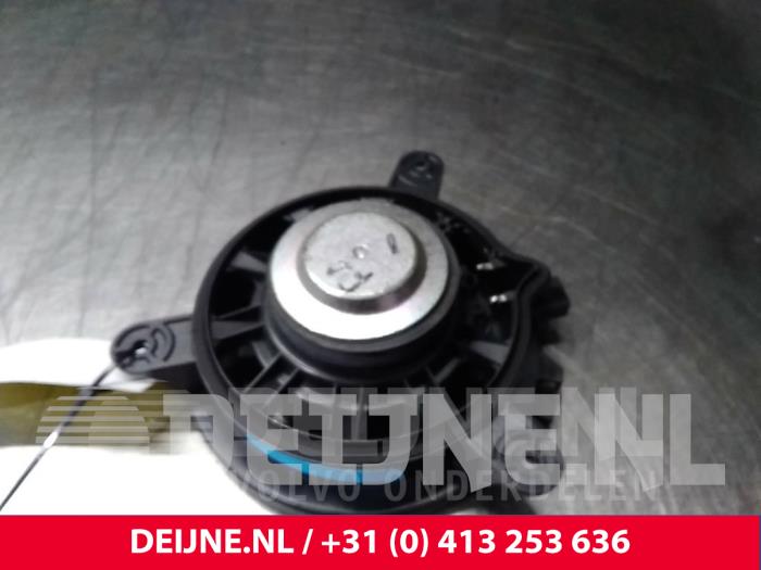 Högtalare från en Volvo XC60 I (DZ) 2.0 DRIVe 20V 2011