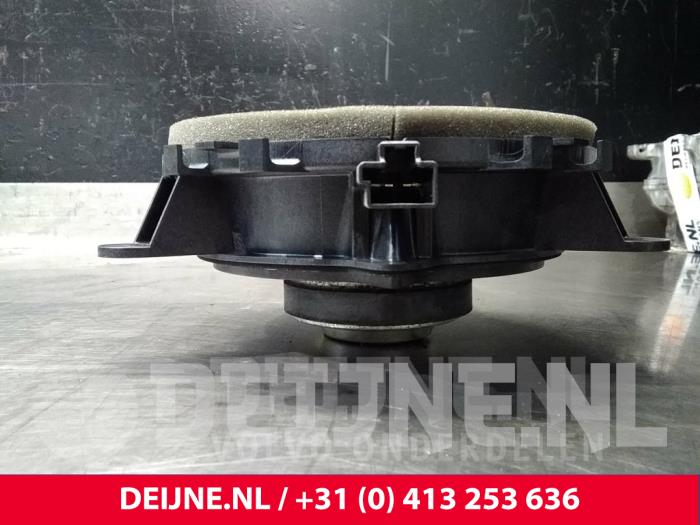 Högtalare från en Volvo XC60 I (DZ) 2.0 DRIVe 20V 2011