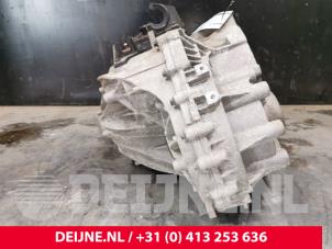 Gebruikte Versnellingsbak Volvo V60 I (FW/GW) 2.0 D2 16V Prijs € 500,00 Margeregeling aangeboden door van Deijne Onderdelen Uden B.V.