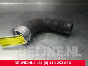 Gebruikte Intercooler Slang Volvo XC90 II 2.0 T8 16V Twin Engine AWD Prijs € 30,00 Margeregeling aangeboden door van Deijne Onderdelen Uden B.V.