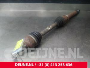 Begagnade Drivaxel, höger fram Volvo C70 (MC) 2.0 D 16V Pris € 50,00 Marginaltabell erbjuds av van Deijne Onderdelen Uden B.V.