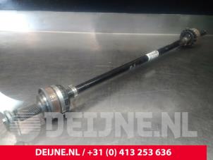 Begagnade Drivaxel, höger bak Volvo XC90 II 2.0 D5 16V AWD Pris € 175,00 Marginaltabell erbjuds av van Deijne Onderdelen Uden B.V.