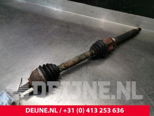 Begagnade Drivaxel, höger fram Volvo C70 (MC) 2.0 D 16V Pris € 175,00 Marginaltabell erbjuds av van Deijne Onderdelen Uden B.V.
