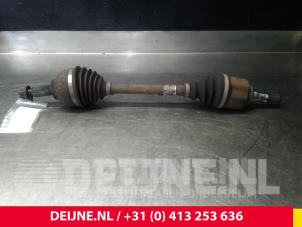 Begagnade Drivaxel, vänster fram Nissan Primastar 2.0 dCi 90 Pris € 72,60 Inklusive moms erbjuds av van Deijne Onderdelen Uden B.V.