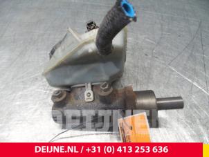 Gebruikte Hoofdremcilinder Volkswagen Transporter/Caravelle T4 2.4 D Prijs € 60,50 Inclusief btw aangeboden door van Deijne Onderdelen Uden B.V.