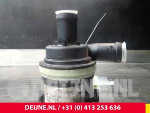 Używane Dodatkowa pompa wodna Opel Corsa D 1.3 CDTi 16V ecoFLEX Cena € 15,00 Procedura marży oferowane przez van Deijne Onderdelen Uden B.V.