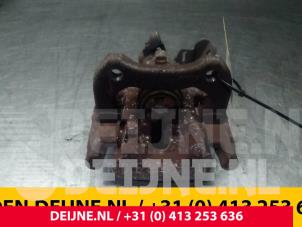 Begagnade Bakre bromsok, vänster Renault Clio III Estate/Grandtour (KR) 1.2 16V TCE 100 Pris € 15,00 Marginaltabell erbjuds av van Deijne Onderdelen Uden B.V.