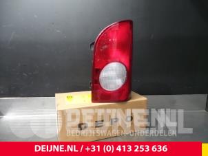 Nya Baklykta, höger Hyundai H100 Pris € 42,35 Inklusive moms erbjuds av van Deijne Onderdelen Uden B.V.