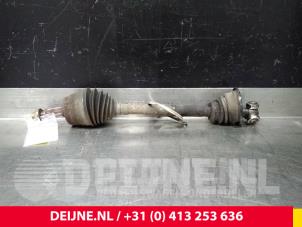 Gebruikte Aandrijfas links-voor Renault Master Prijs € 90,75 Inclusief btw aangeboden door van Deijne Onderdelen Uden B.V.