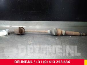 Begagnade Drivaxel, höger fram Ford Transit Pris € 54,45 Inklusive moms erbjuds av van Deijne Onderdelen Uden B.V.