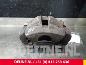 Gebruikte Remklauw (Tang) rechts-voor Toyota Dyna 100/150 3.0D-4D 16V Prijs € 90,75 Inclusief btw aangeboden door van Deijne Onderdelen Uden B.V.
