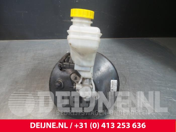 Bromsservo från en Citroën Nemo (AA) 1.4 HDi 70 2008