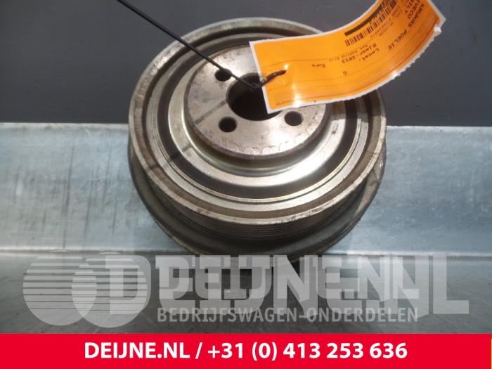 Remskiva, vevaxel från en Iveco Daily 2013