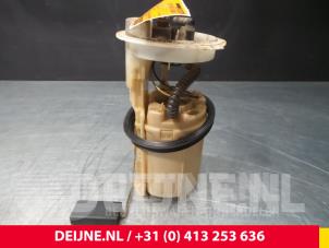 Używane Elektryczna pompa paliwa Volkswagen Caddy III (2KA,2KH,2CA,2CH) 2.0 Ecofuel Cena € 60,50 Z VAT oferowane przez van Deijne Onderdelen Uden B.V.