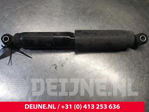 Begagnade Stötdämpare, vänster bak Fiat Ducato (250) 2.3 D 150 Multijet 4x4 Pris € 24,20 Inklusive moms erbjuds av van Deijne Onderdelen Uden B.V.
