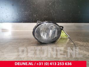 Begagnade Dimljus, vänster fram Volkswagen Transporter T5 2.0 TDI DRF Pris € 24,20 Inklusive moms erbjuds av van Deijne Onderdelen Uden B.V.