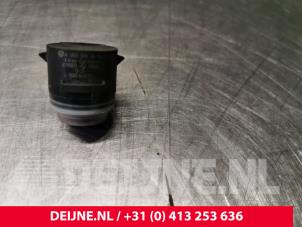 Gebruikte Sensor PDC Mercedes GLE (W166) 250d 2.0 Prijs € 20,00 Margeregeling aangeboden door van Deijne Onderdelen Uden B.V.