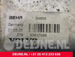 Begagnade Oljekylare Volvo V50 (MW) 2.4 20V Pris € 40,00 Marginaltabell erbjuds av van Deijne Onderdelen Uden B.V.
