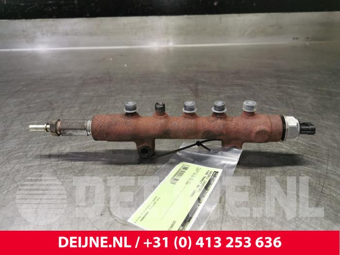 Bränsleinsprutningsmunstycke från en Ford Transit 2008