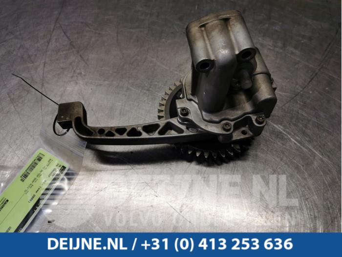 Oliepomp van een Volkswagen Transporter T5 2.5 TDi PF 2008