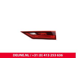 Nowe Tylne swiatlo pozycyjne prawe Volvo V90 Cena € 191,18 Z VAT oferowane przez van Deijne Onderdelen Uden B.V.