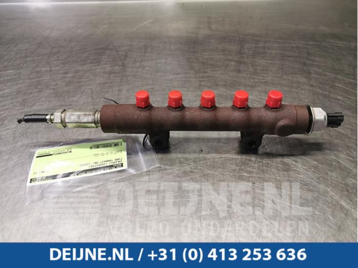 Bränsleinsprutningsmunstycke från en Ford Transit 2008