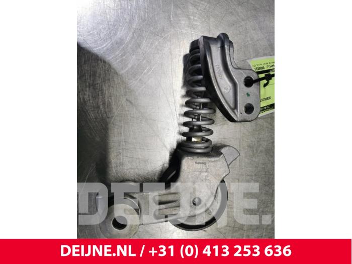 Drivremspännare från en Volvo XC90 2019