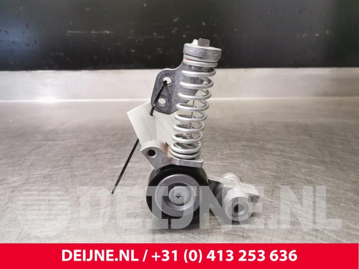 Drivremspännare från en Volvo XC60 2019