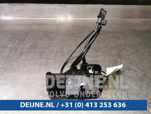 Gebruikte Portierslot Mechaniek 4Deurs rechts-achter Tesla Model S 75D Prijs € 24,20 Inclusief btw aangeboden door van Deijne Onderdelen Uden B.V.