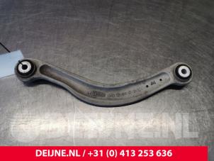 Begagnade Bakre övre gaffelben, höger Mercedes C (W205) C-220 2.2 CDI BlueTEC, C-220 d 16V Pris € 19,00 Marginaltabell erbjuds av van Deijne Onderdelen Uden B.V.