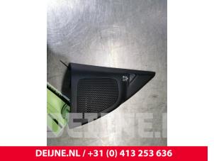 Gebruikte Speaker Volvo S60 II (FS) 2.0 D4 16V Prijs € 80,00 Margeregeling aangeboden door van Deijne Onderdelen Uden B.V.