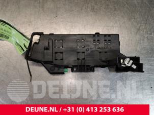 Gebruikte Zekeringkast Volvo XC60 II (UZ) 2.0 B4 16V Plug-in Hybrid Prijs € 75,00 Margeregeling aangeboden door van Deijne Onderdelen Uden B.V.