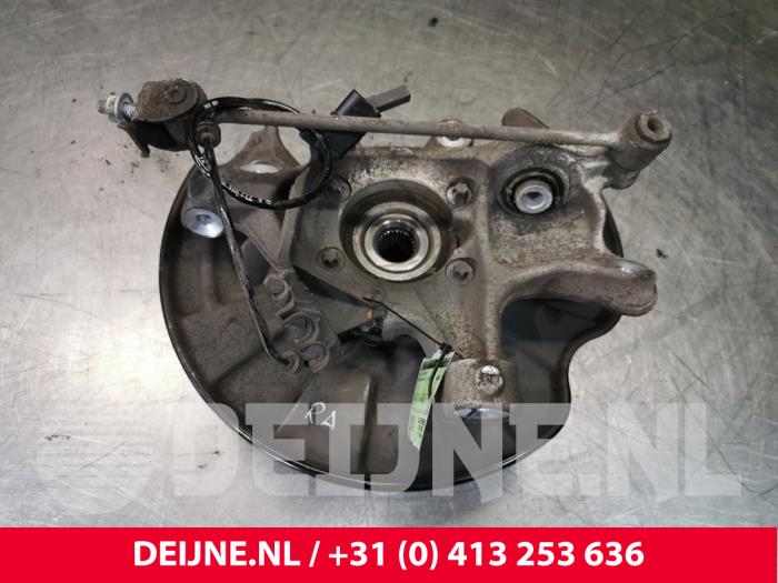 Fusee rechts-achter van een Mercedes-Benz S (222.0/222.1) 3.0 S-500 Plug-in Hybrid, S-500 e 24V 2015