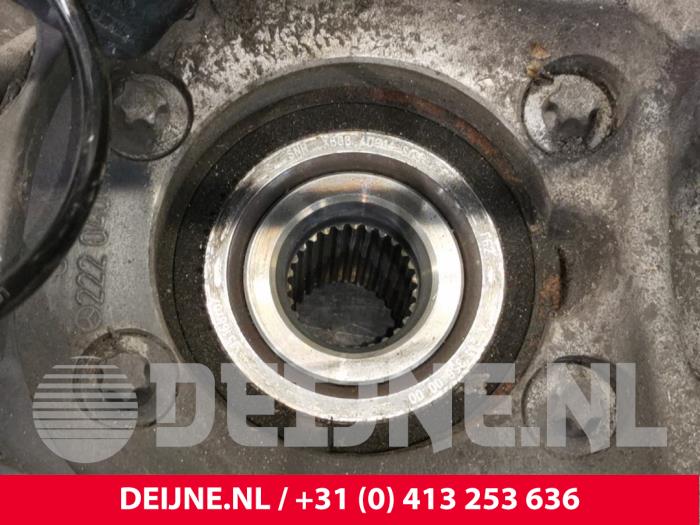 Fusee rechts-achter van een Mercedes-Benz S (222.0/222.1) 3.0 S-500 Plug-in Hybrid, S-500 e 24V 2015