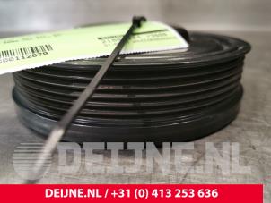 Gebruikte Krukas Poelie Audi A3 Sportback (8VA/8VF) 2.0 TDI 16V Quattro Prijs € 9,00 Margeregeling aangeboden door van Deijne Onderdelen Uden B.V.