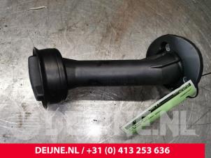 Gebruikte Vulpijp olie Volkswagen Transporter T5 2.5 TDi Prijs € 18,15 Inclusief btw aangeboden door van Deijne Onderdelen Uden B.V.