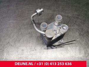 Używane Wymiennik ciepla Porsche Taycan (Y1A) 4S Cena € 78,65 Z VAT oferowane przez van Deijne Onderdelen Uden B.V.