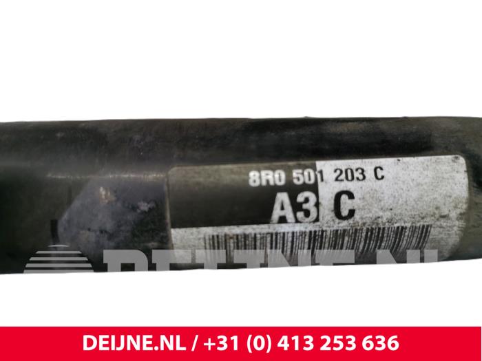 Drivaxel, vänster bak från en Audi A6 Avant (C7) 2.8 V6 24V FSI Quattro 2012