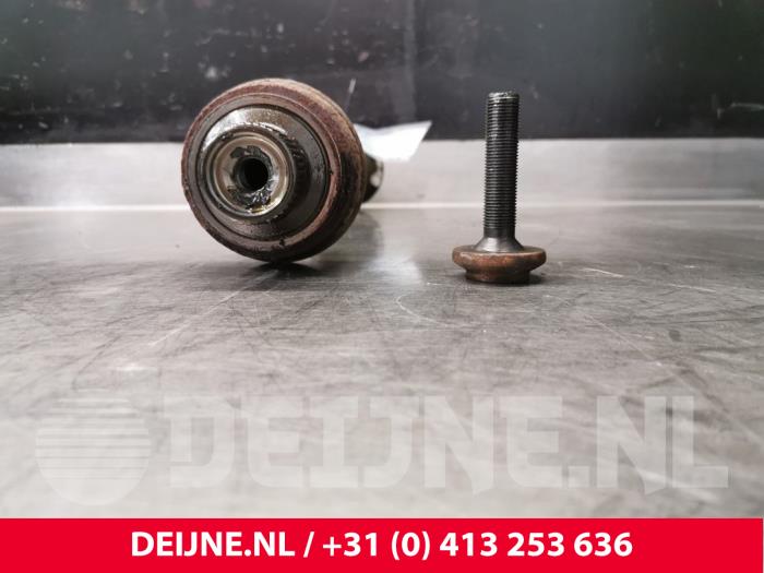 Drivaxel, vänster bak från en Audi A6 Avant (C7) 2.8 V6 24V FSI Quattro 2012